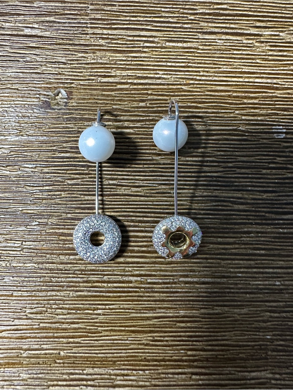 Donut 🍩 Elegant White Pearl Drop Earrings 925 Silver and Crystal